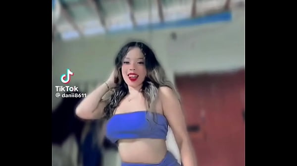 Contrate a hermosa venezolana