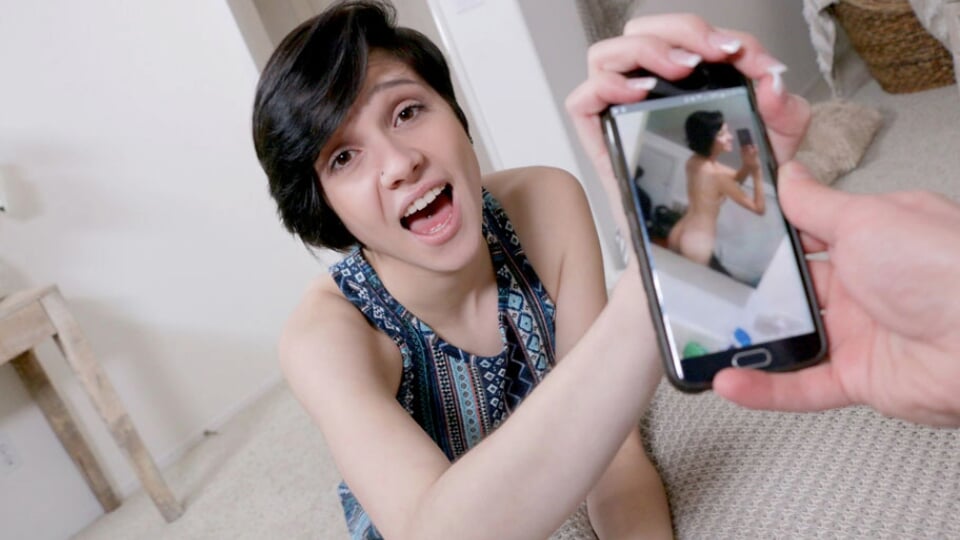 DadCrush – WRONG NUMBER! Horny Stepdaughter Sends Her Stepdad Nudies By Mistake And Makes Him Cum