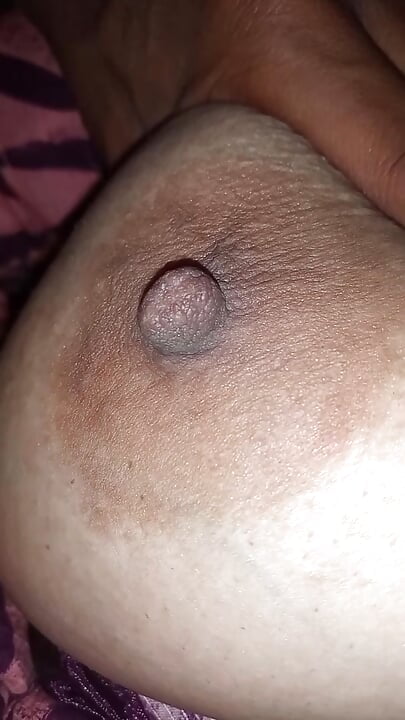 Desi Pakistani wife big natural boobs