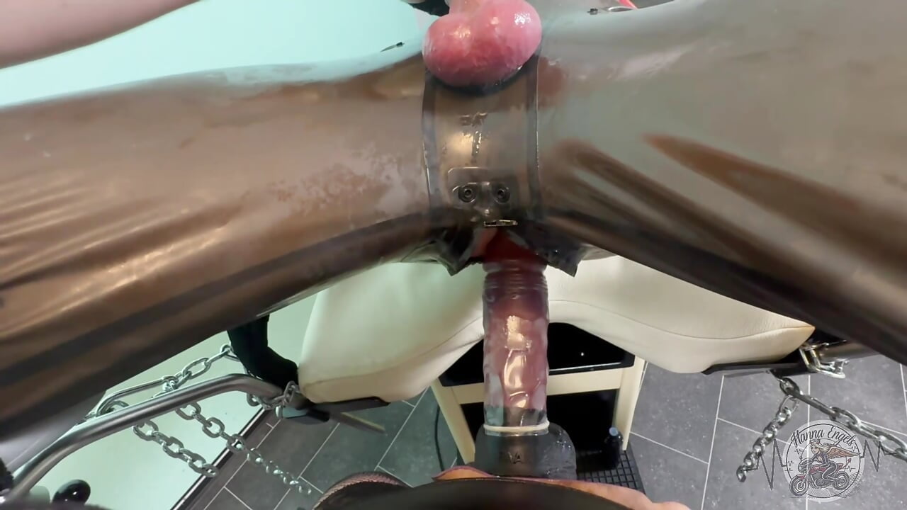 Hanna Engels – Martina’s Asshole Destruction