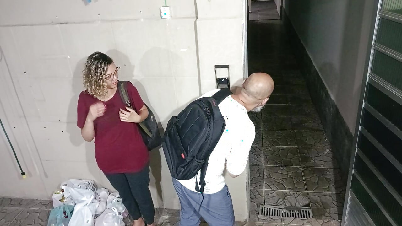 Teacher meets student behind school and seduces student