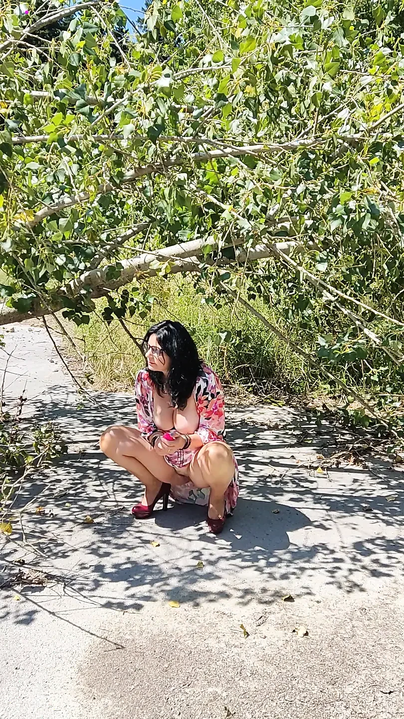 50 Plus Mature Beauty Masturbates Outdoor