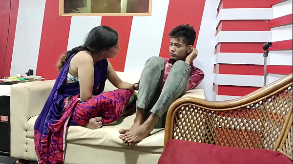 Big Boobs Hot Indian MILF Fuck Her Stepson With Passion